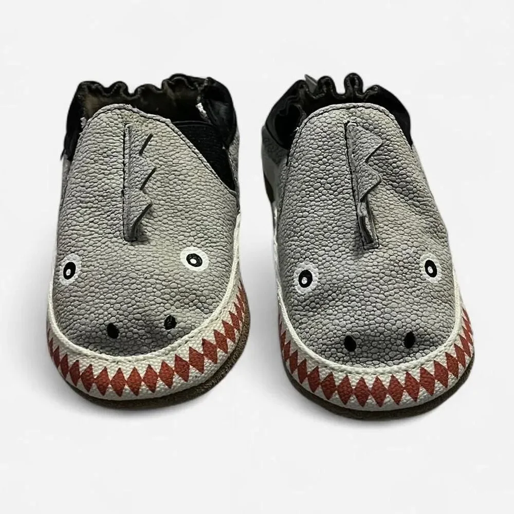 Robeez Grey and White First-shoes-baby-shoes